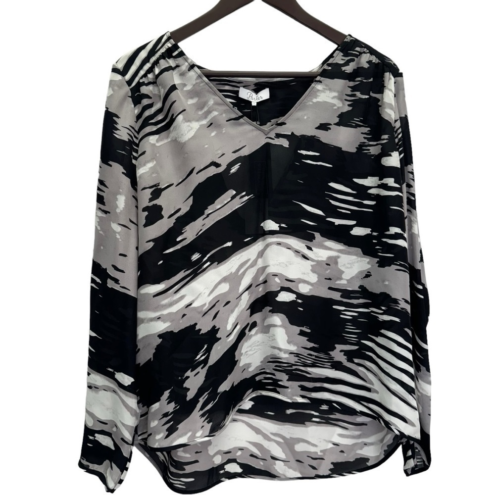 NWT Parker Black Grey 100% Silk V- Neck Pullover Blouse Top Size Large